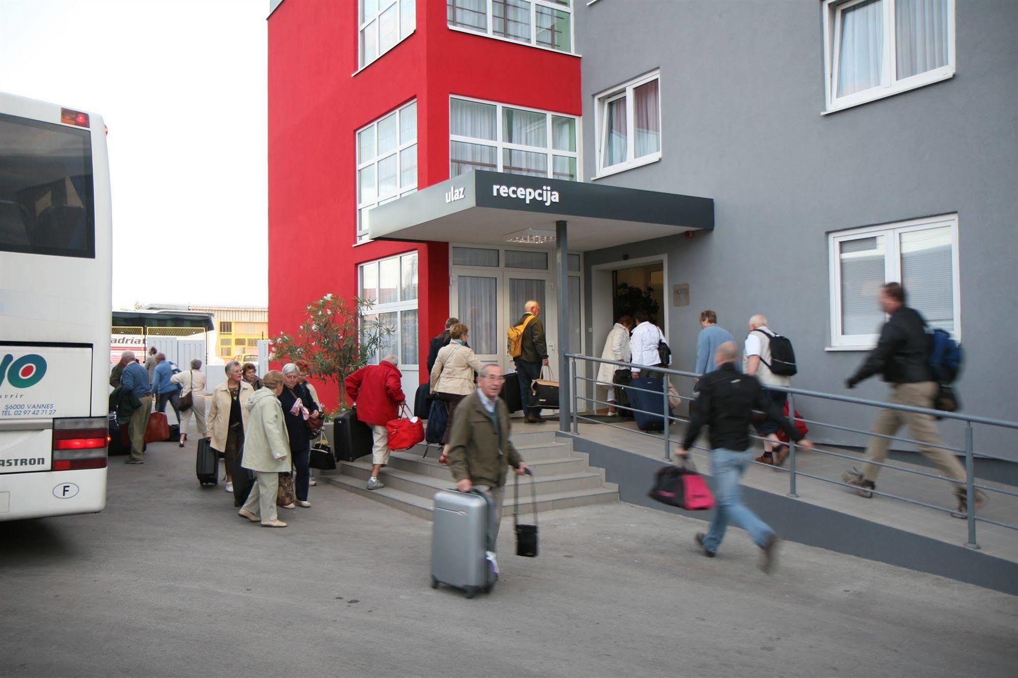 Hotel Porto Zadar Exterior photo